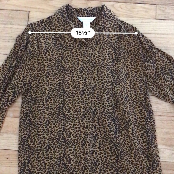 !!SOLD!!On Trend Leopard Print Silk Blouse - Picture 5 of 8